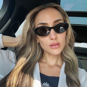 Meet your Posher, Taylor